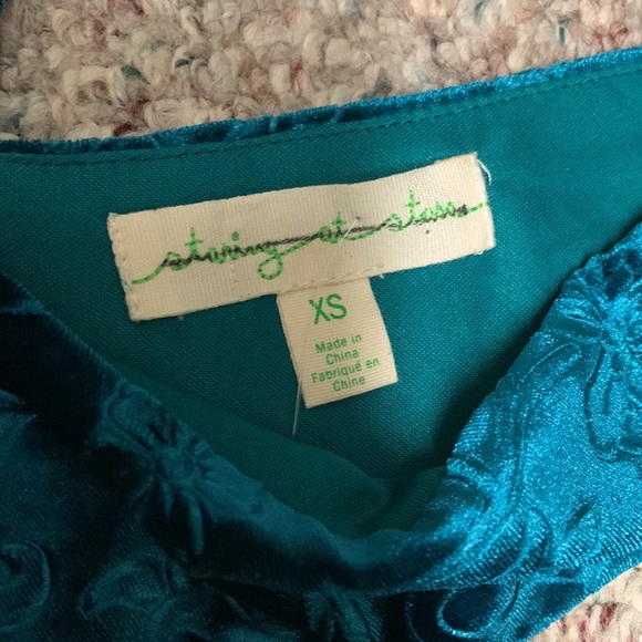 New velvet crop top - Picture 3 of 7